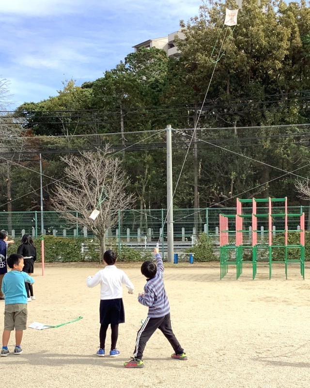 061127_４－３４５　さくらい学習　角凧あげ (7).JPG