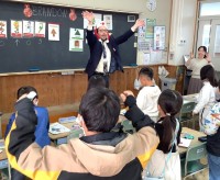 061128_１－３　学活　メリークリスマス (17).JPG