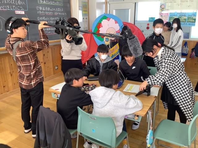 061202_６－４　さくらい学習　NHK取材 (18).JPG