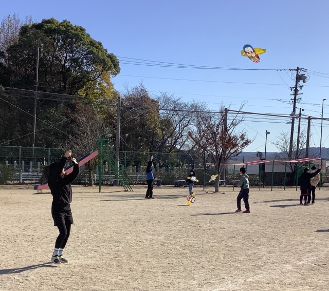 061212_６－１　さくらい学習　桜井凧あげ (12).JPG