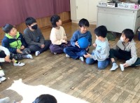 070107_３－１　学活　レク爆弾ゲーム (2).JPG