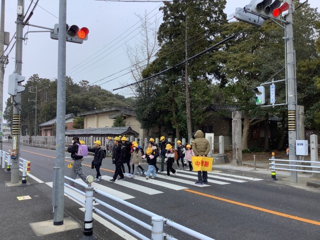 070110_さざんかあいさつ運動　３日目 (6).JPG