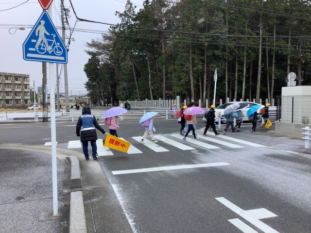 070110_さざんかあいさつ運動　３日目 (24).JPG