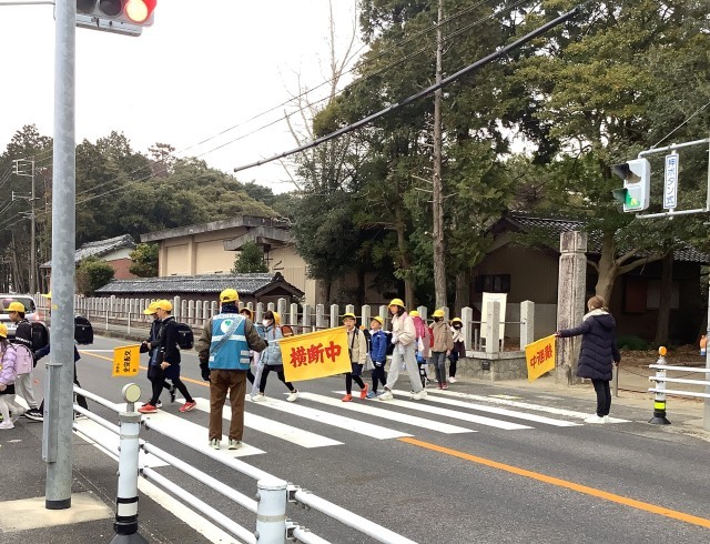 070115_さざんかあいさつ運動　５日目 (13).JPG