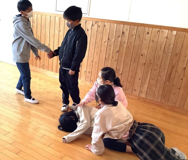 070129_４年生　さくらい学習　発表練習 (11).JPG