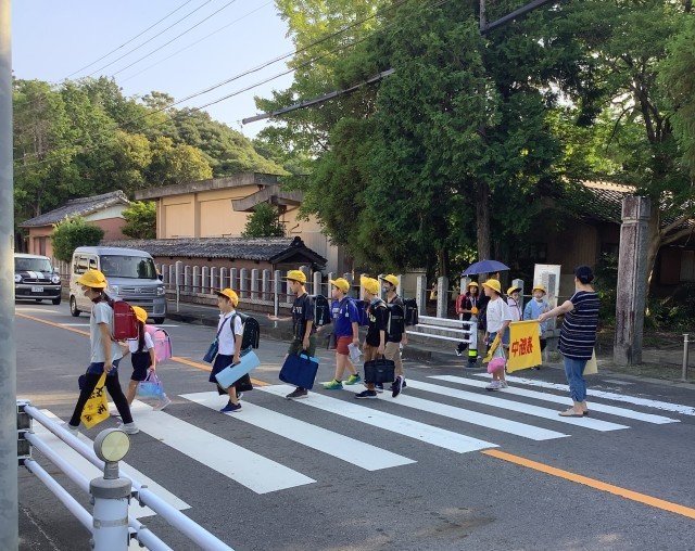 060904_サルビアあいさつ運動　２日目 (7).JPG