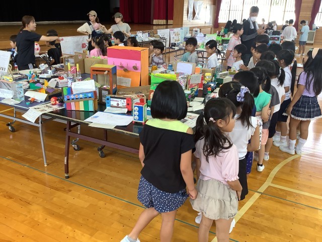 060905_夏休み作品展　開催中 (7).JPG