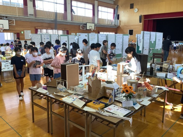 060905_夏休み作品展　開催中 (1).JPG