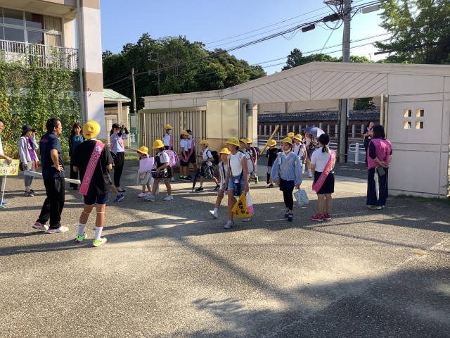 060909_サルビアあいさつ運動　５日目 (18).JPG