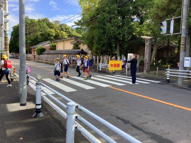 060910_サルビアあいさつ運動　６日目 (11).JPG