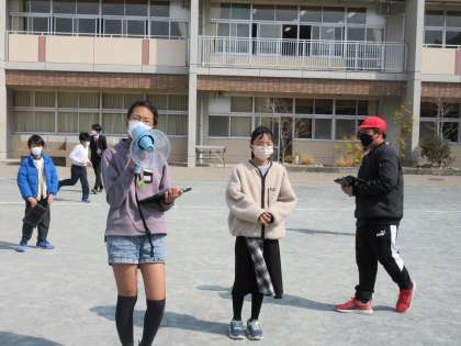 下級生との遊び（司会）