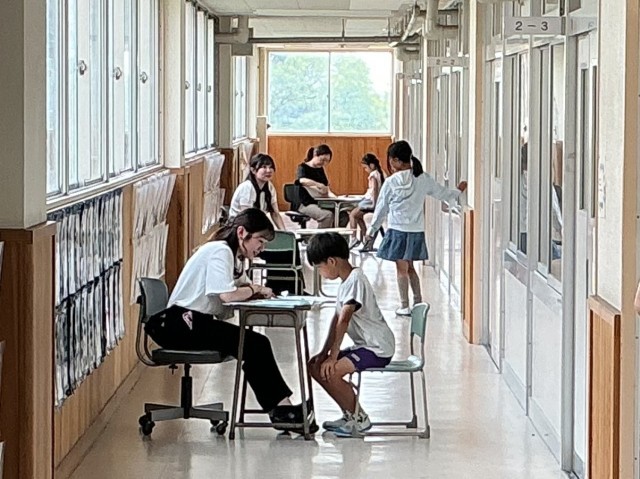 学活：あゆみ（通知表）渡し
