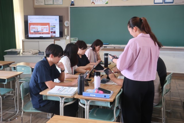 職員が研修を受けている様子１